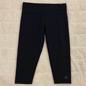 Adidas Black Athletic cropped Leggings with Elastic Waistband - new without tags